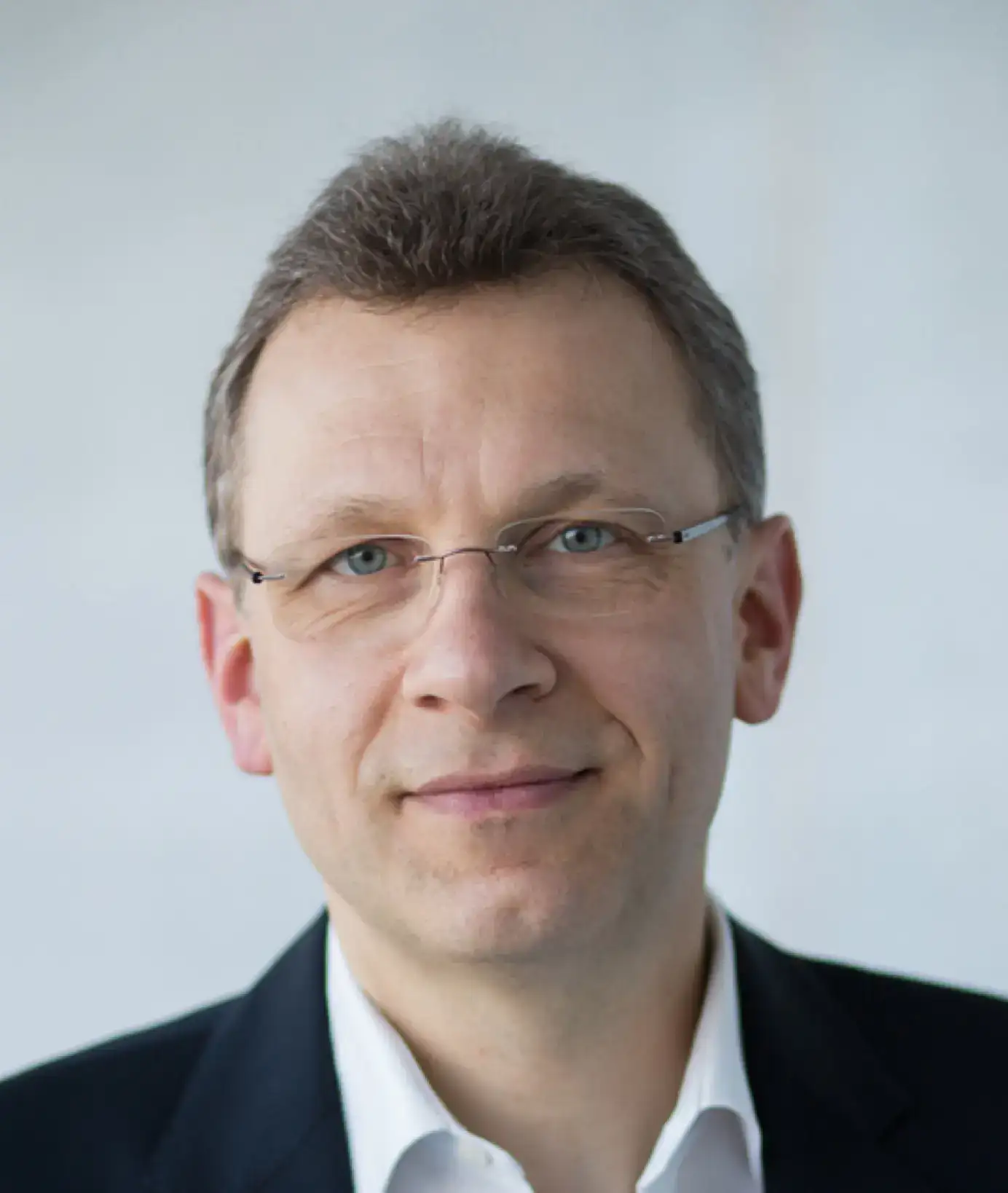 Dr. Carlos Härtel